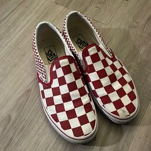 size 9.5 red checkered cans hardly worn